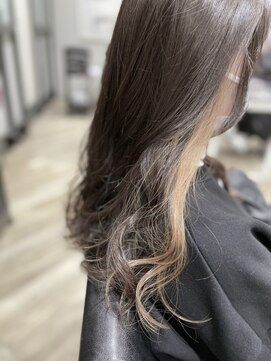 アトリエナガノ(atelier nagano) ニュアンスカラー/センターパート/ツヤ髪スタイル/ブルージュ