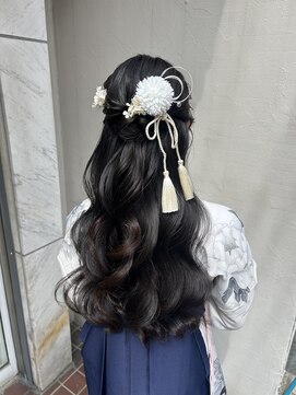 ディティカレスト(Dityca rst) ハーフアップ