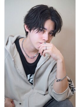 レーヴス(REVES) 大人気!フェザーパーマ