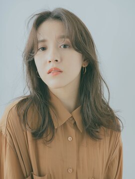 ベルタ バイ アルテフィーチェ(belta by artefice) 大人ガーリーナチュラルセミロング　グレージュ#くすみベージュ