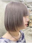 前髪あり切りっぱなしボブレイヤーカットミルクティーベージュ