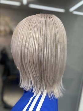 ロンド レア 天神大名店(Lond Le’a) ダブルカラーミルクティーベージュカラーケアブリーチ韓国ボブ