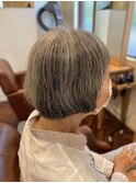 グレイヘアボブ