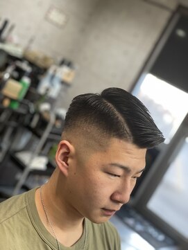 エスフォーメン(es for men) スキンフェードサイドパート