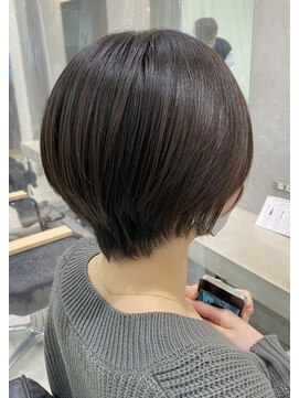 リタ(rita.) 柔らかい丸みのショートボブ◎荻原圭介