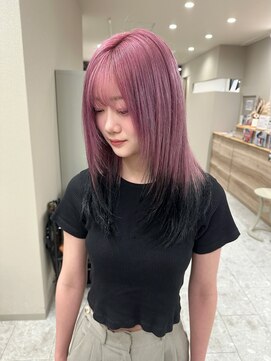 シカ 神戸三宮元町店(Cica) ピンク　デザインカラー　レイヤー　ブリーチ　三宮　神戸