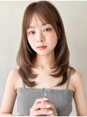 ナチュラルカール大人可愛いレイヤーカット暗めカラー艶感