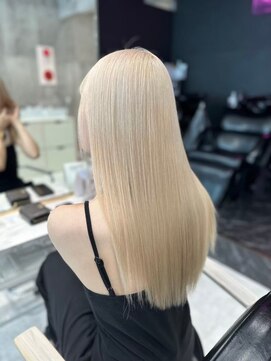 ワンズミラー 立川(ONE'S MIRROR) ケアブリーチ/インナーカラー/ハイトーンカラー/似合わせカット