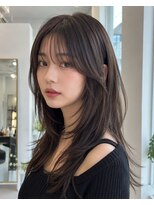 ラファンジュ ヘアー クレオ(Rohange hair Creo)&nbsp;アッシュブラウン/暗め/デザインレイヤー/ハイレイヤー
