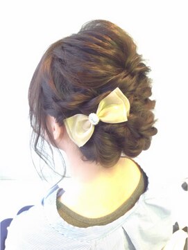 セブンフィズ(SEVEN fizz) 大人可愛いヘアアレンジ