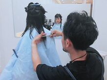 アトラスヘアーナミキザカ(ARTLAS hair namikizaka)の雰囲気（ご家族連れのお客様も多数ご来店いただいています！）