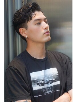 モリゲン フェローシップ レグ(MORIGEN fellowship REGU) メンズショートパーマスタイル