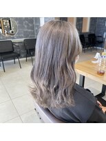 ラウル(Laulu)&nbsp;透け感が人気☆シルバーグレージュ/外国人風カラー