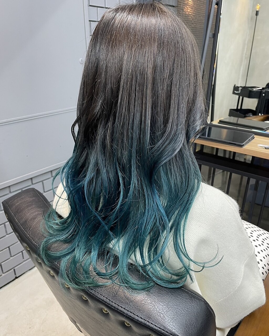 グラデーションカラー エメラルドグリーン：L179993761｜イキプラス