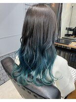 イキプラスディードットログ 大和八木駅前店(ikii+D.Log) グラデーションカラー エメラルドグリーン