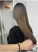 ツヤ髪のミルクティーベージュ
