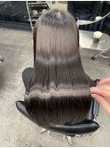 巻かずに目を引く艶髪へ