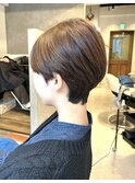 マッシュショートくびれスタイル