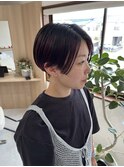刈り上げショート×インナーカラー×ピンク