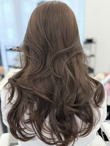 アマトウキョウ アユンチェ(AMA TOKYO×AYUNCHE) ヘーゼルベージュ ブリーチなし レイヤーカット 海外風