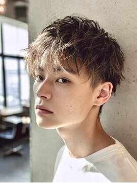 リベルテ 渋谷(Liberte) 【渋谷/桜ヶ丘町/メンズ/ブリーチ/眉毛/メンズカット/パーマ】