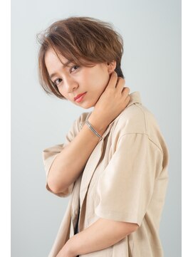 ロッコ(ROCCO) センターパートショートボブ　[八王子]ROCCO