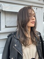 トルネード(TORNADO)&nbsp;外国人風ハイライトバレイヤージュグレージュ