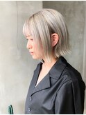 ホワイトブロンド、外ハネボブ、プラチナブロンド、ブリーチ３回