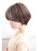 ブルーグレージュ×ぶつ切りボブ×アンニュイヘア×セシルカット