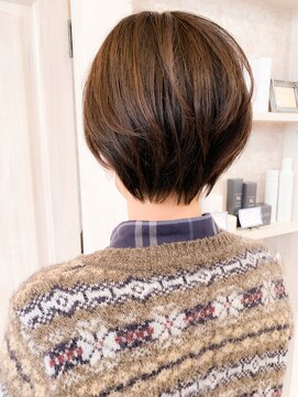 キャアリー(Caary) 福山市 丸みショートボブ ショートヘア人気キャアリーcaary
