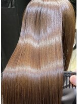 エミュスト(Emuest) 艶髪☆心斎橋美容室