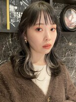 ビュートリアム 南青山(BEAUTRIUM)&nbsp;イヤリングインナーカラー イルミナカラー ワイドバング20代30代