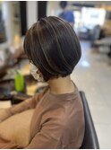ショートボブ　ハイライトカラー