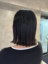 ベノワ(BENOIT)&nbsp;外ハネ×切りっぱなしボブ