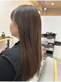 透明感のあるナチュラルなブリーチスタイル