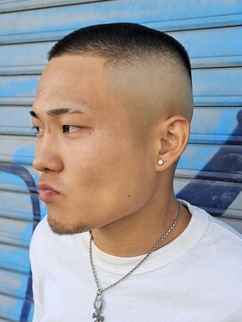 シザーズ(SCISSORS) スキンフェード/Eric.B.Jr/バズカット