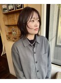 顔まわりレイヤー×ミディアムボブ
