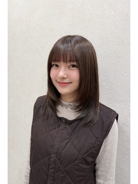 アイニティ(Inity) レイヤーカット×グレージュカラー