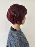 艶チェリーレッドの丸みクールショートボブ