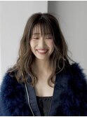 現代とレトロ感を融合 ワンレンシースルーバング