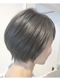 ショートボブ