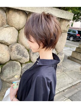 ノエ ナゴヤ(NOE NAGOYA) 束感がおしゃれな、大人ショート！