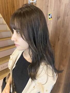 アヴァンス 天王寺店(AVANCE.) カーキグレージュ×透明感