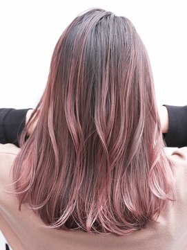 クラスコウベ 三宮店(Krass kobe) 大人ガーリーハイライトモードヘア【宮尾ウィルヘルム】