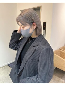 アヴァンス 広島本通店(AVANCE.) 切りっぱなしボブ×シルバーアッシュ