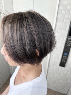 ユウル 横浜(juhl.) 20代30代40代/ハイライトカラー/ショートカット/ショートボブ