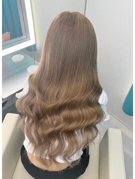 テイス 新宿(TACE) ミルクティーカラー[ネビージュ/黒髪/小顔/新宿]