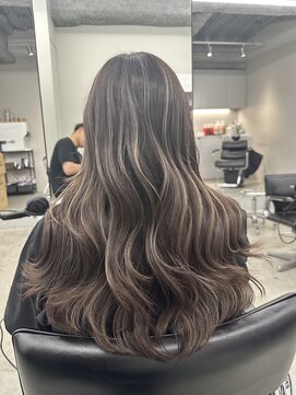 リリット(ReLit) ハイライトカラーグレージュベージュレイヤーカットボブ髪質改善