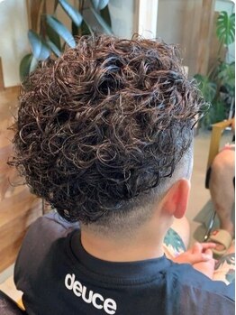 お客様一人一人に合わせて丁寧な毛量調整や毛流れを見極めて施術するから日々のスタイリングも簡単に♪