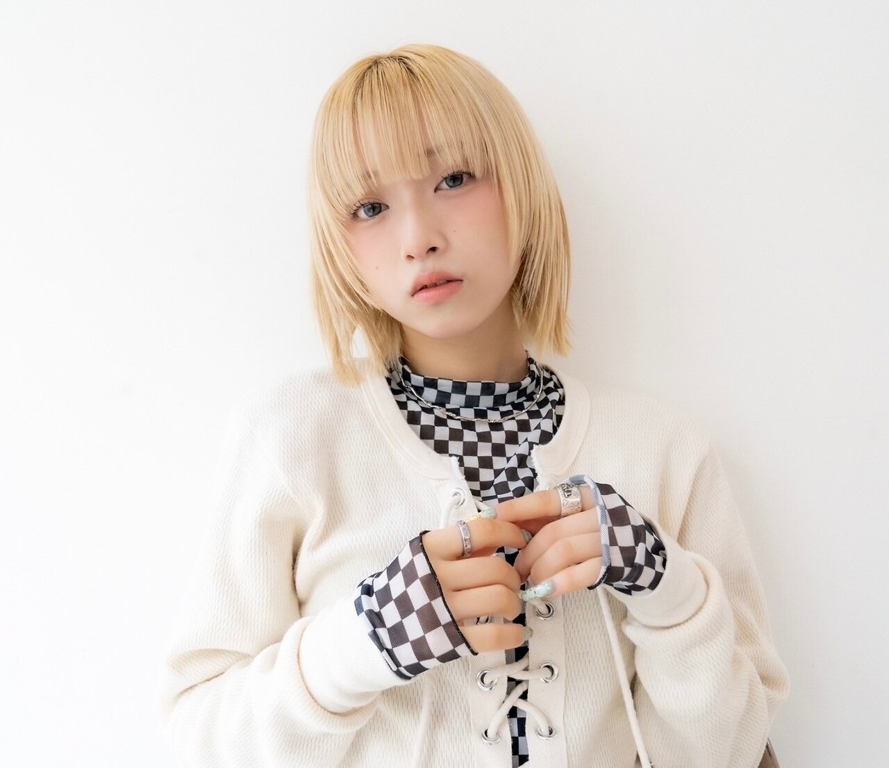 ★定番★デザインカット+ブロー 2500円